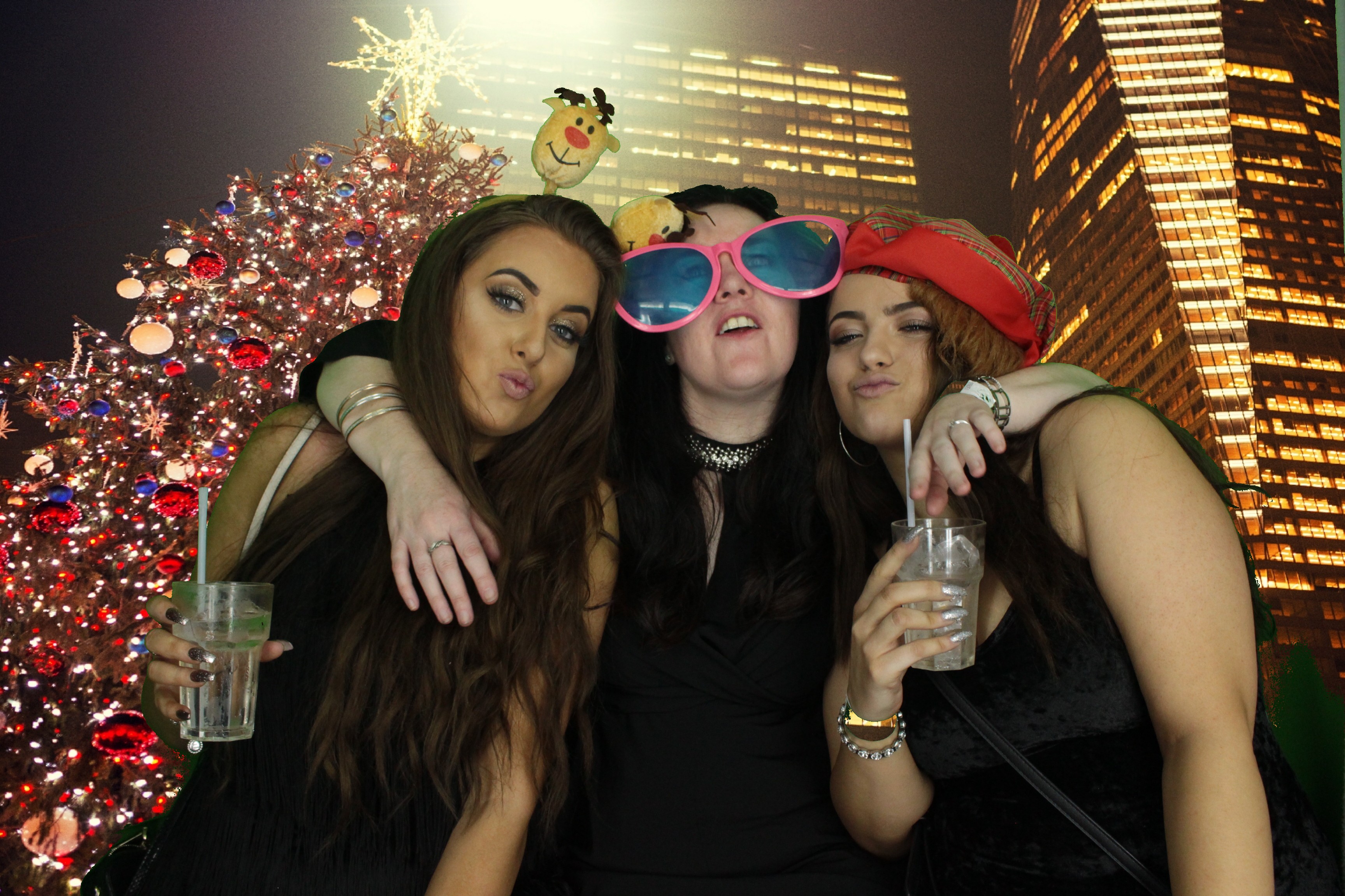 One Line Christmas Party | View more photos from the event at gallery.myphotoboothexperience.co.uk/u/MyPhotoBoothExperienceLtd/One-Line-Christmas-Party